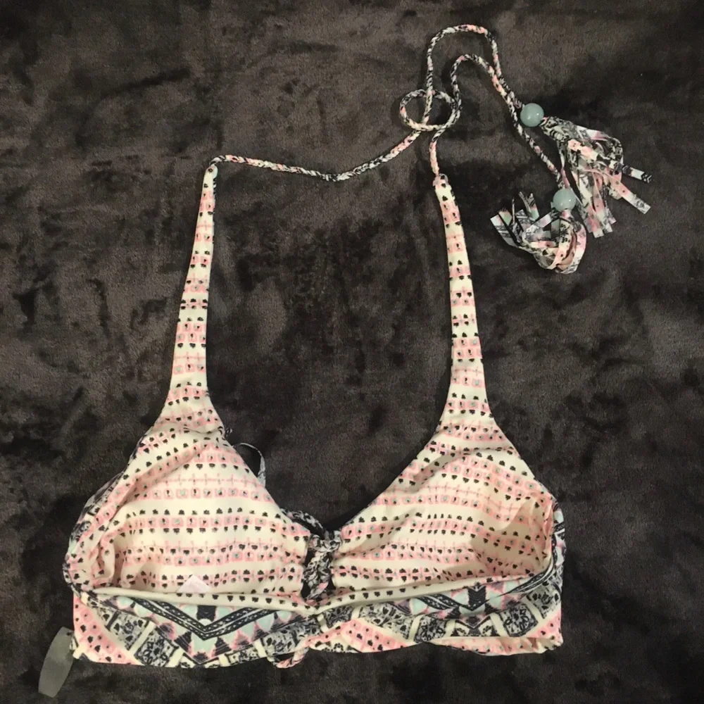 Victoria Secret Reversible Bikini Top - Picture 3 of 9